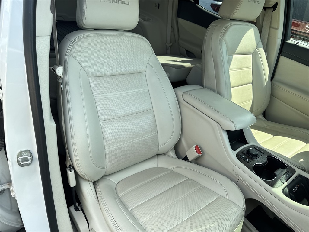 2021 Gmc Acadia Denali photo 32