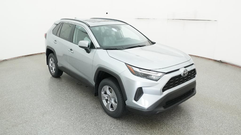 2025 Toyota RAV4 XLE photo 29