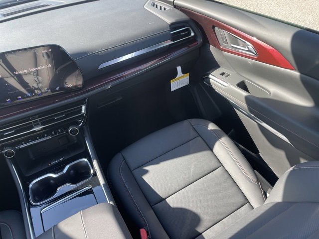 2026 Chevrolet Traverse Z71 photo 15