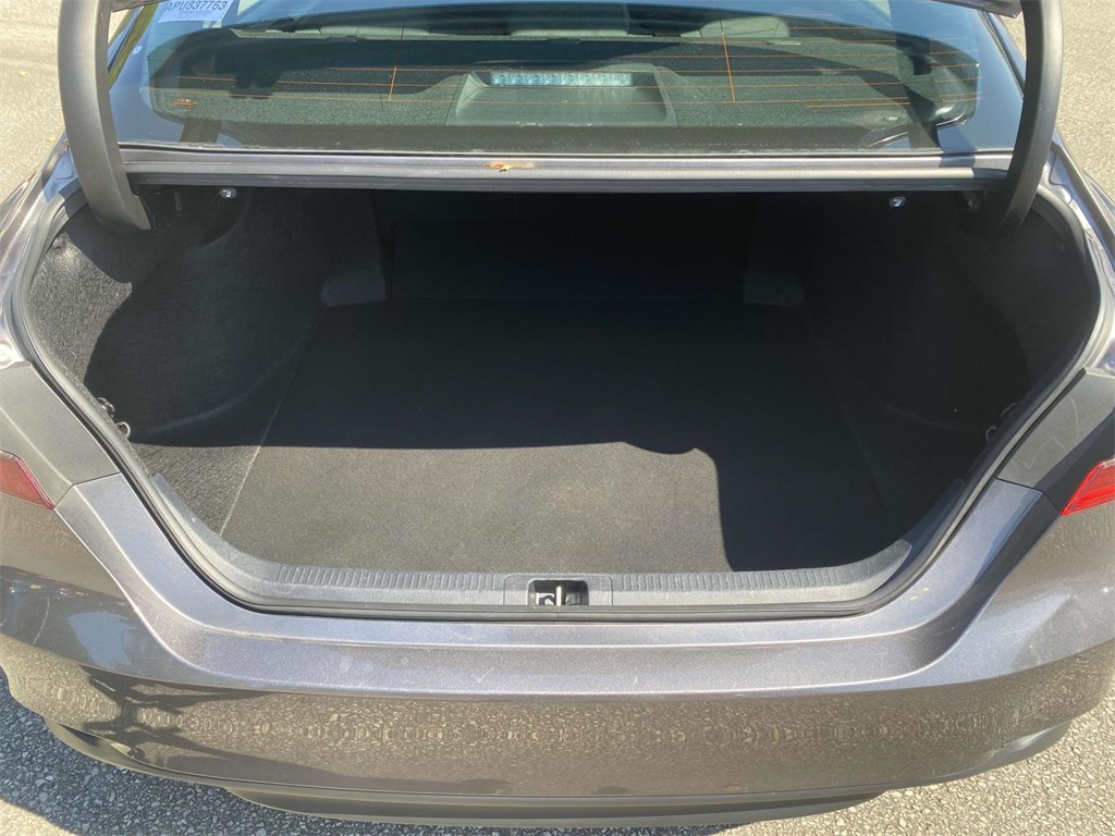 2024 Toyota Camry LE photo 8