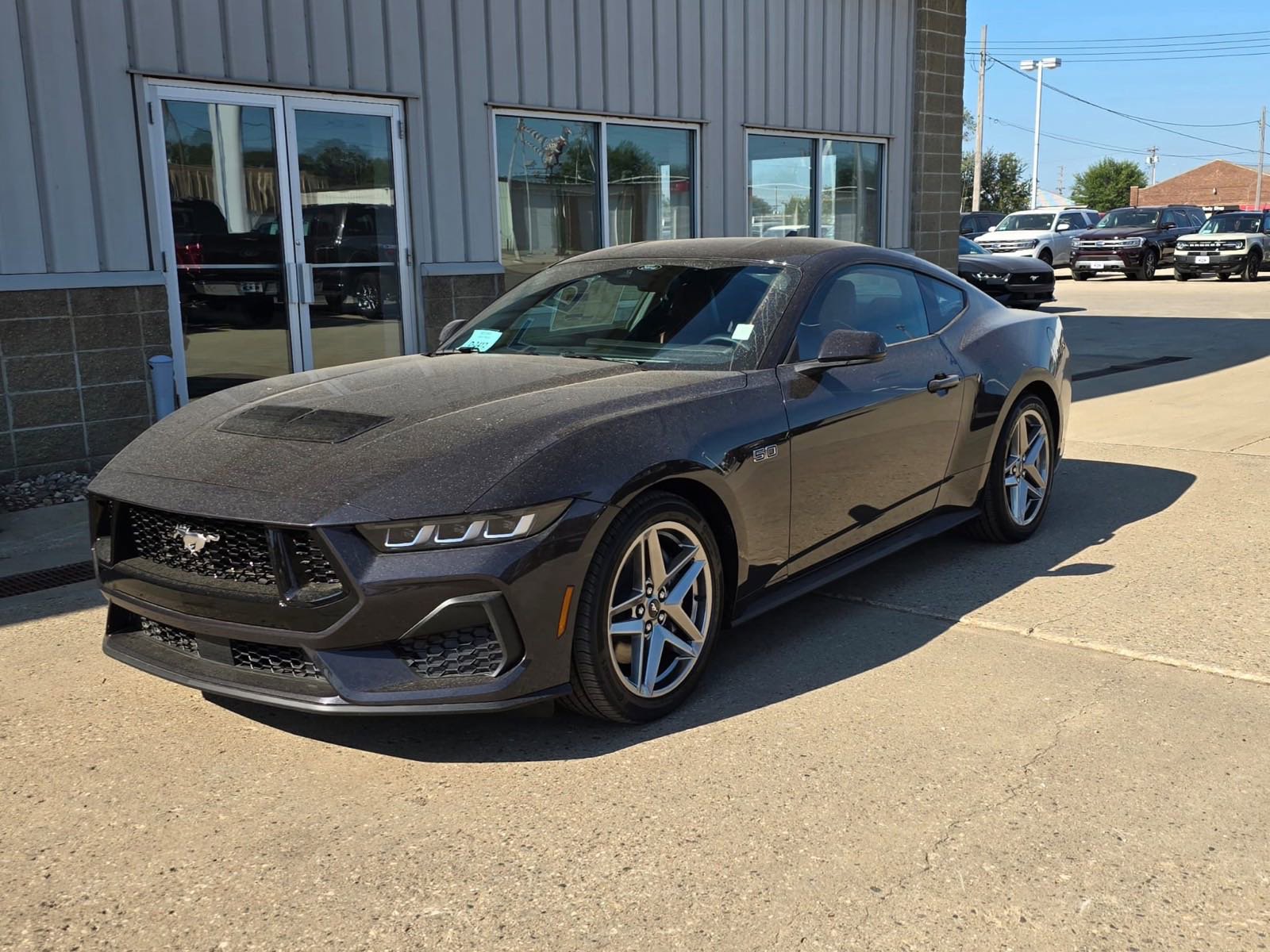 2024 Ford Mustang GT Premium photo 4