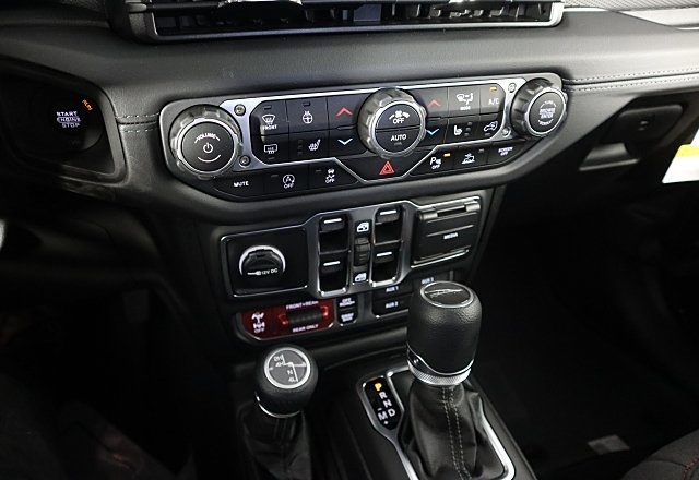 2025 Jeep Gladiator Rubicon photo 12