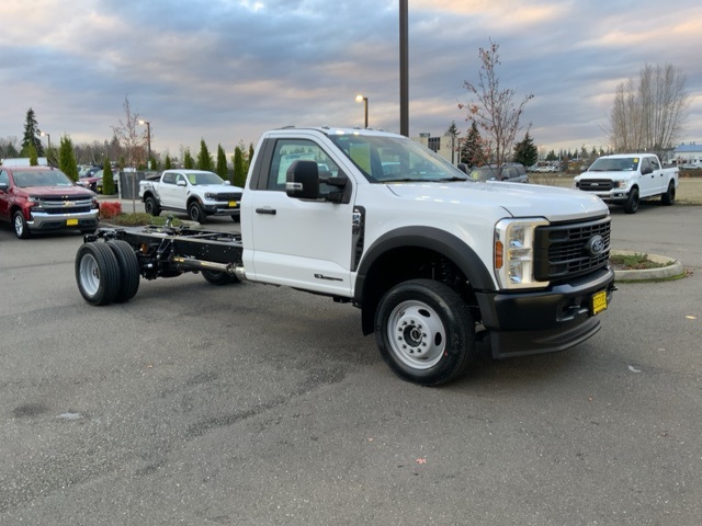 2024 Ford F-450 photo 3