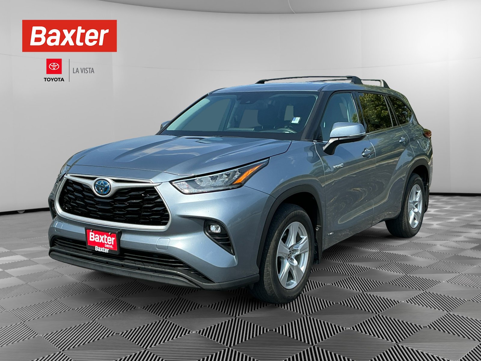 2020 Toyota Highlander LE photo 6