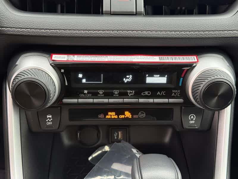 2025 Toyota RAV4 LE - Photo 17