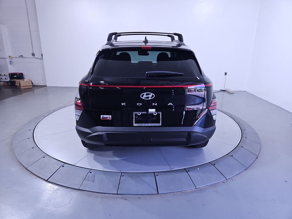 2026 Hyundai Kona SEL photo 4