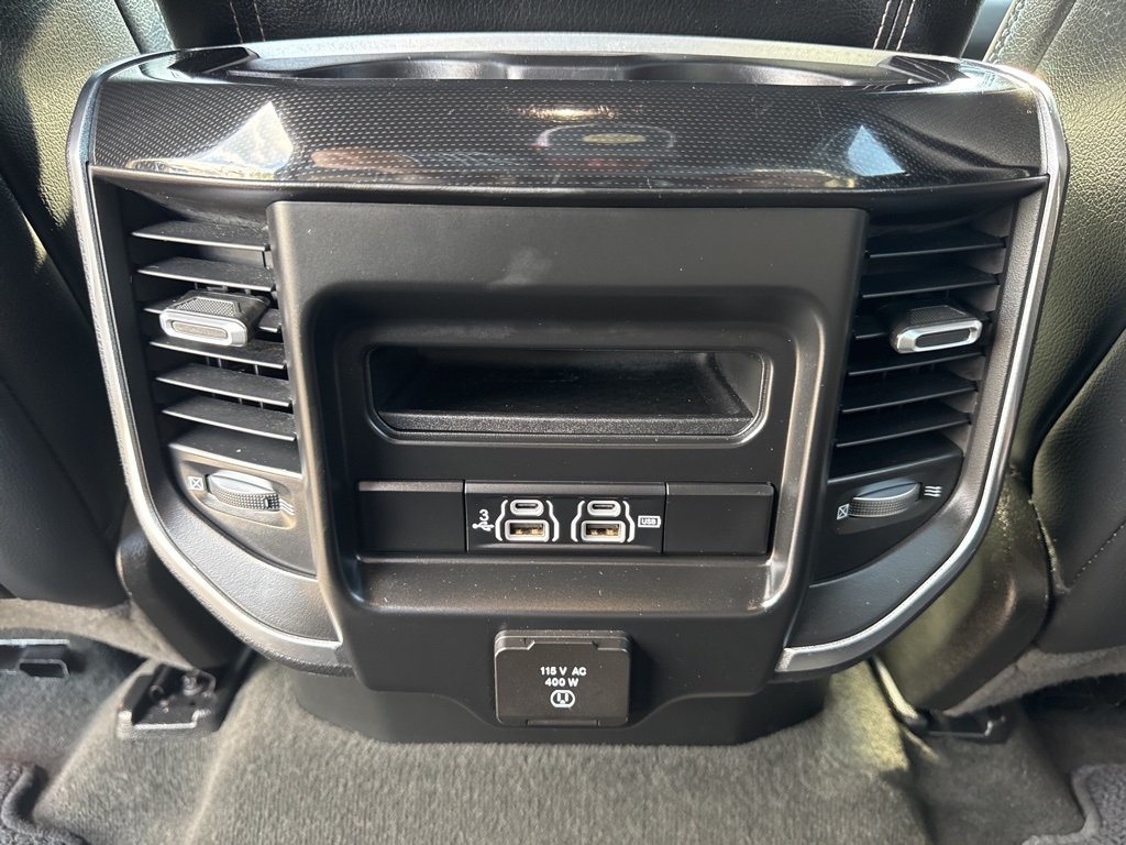 2020 Ram 1500 Laramie photo 17