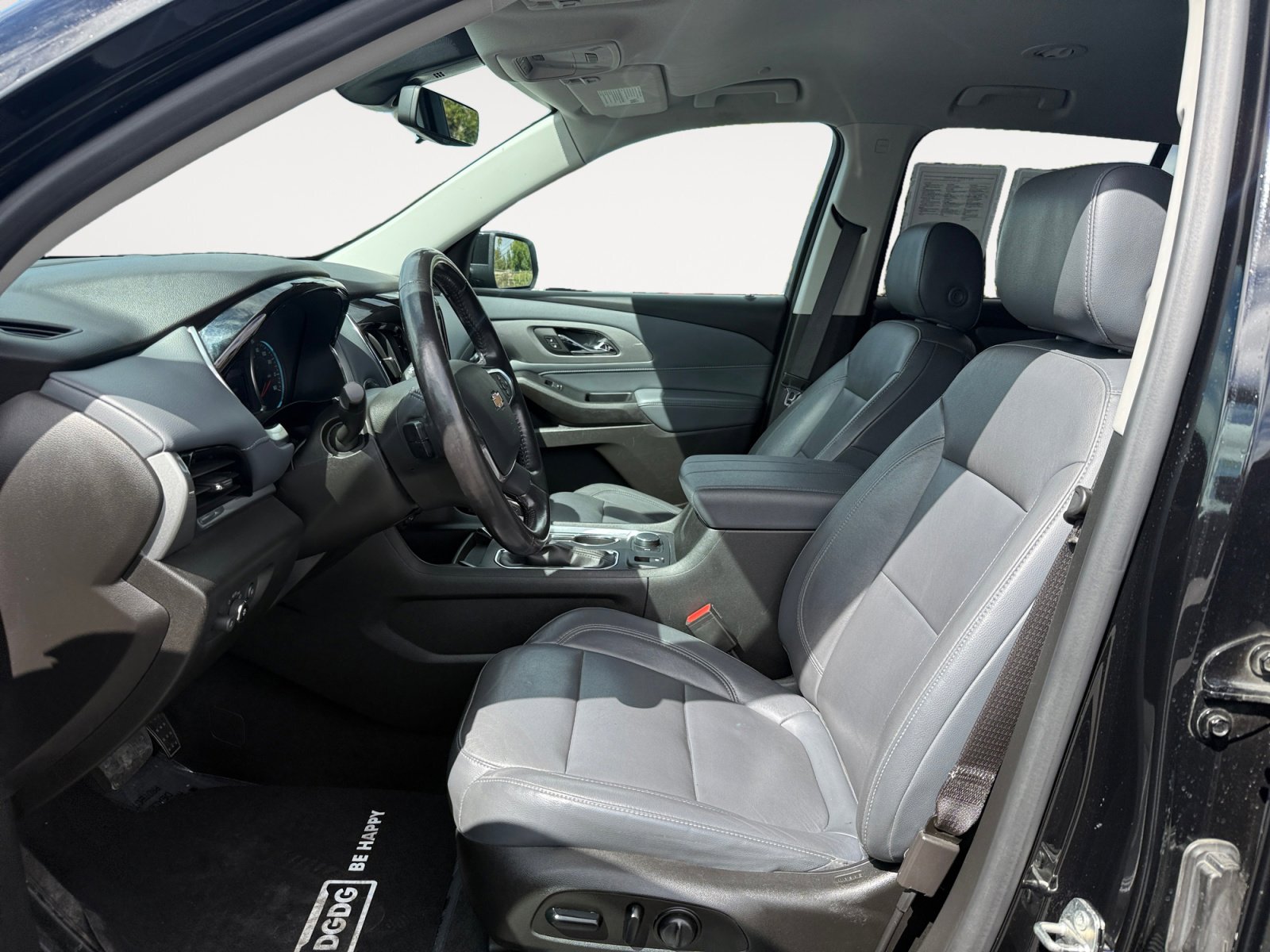 2021 Chevrolet Traverse Leather photo 9