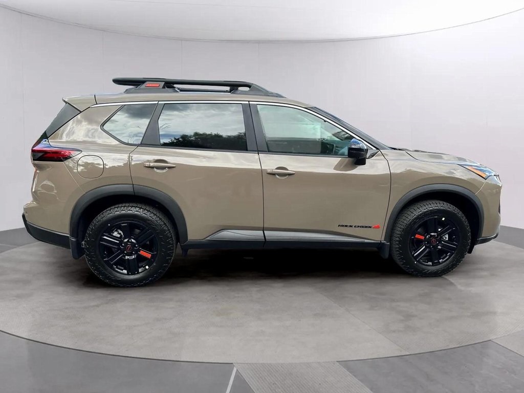 2026 Nissan Rogue SV photo 2