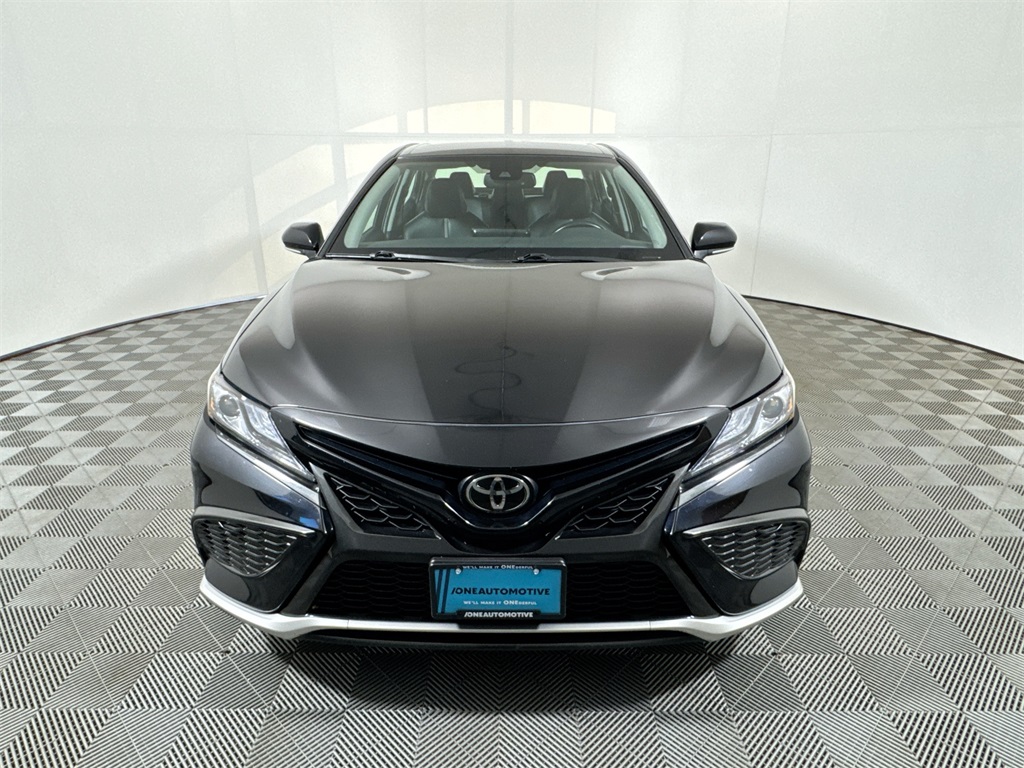 2023 Toyota Camry XSE photo 3