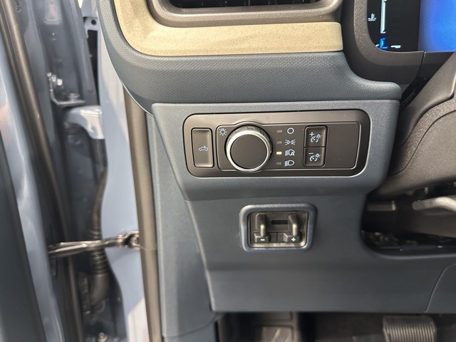2025 Ford Maverick Lariat photo 28
