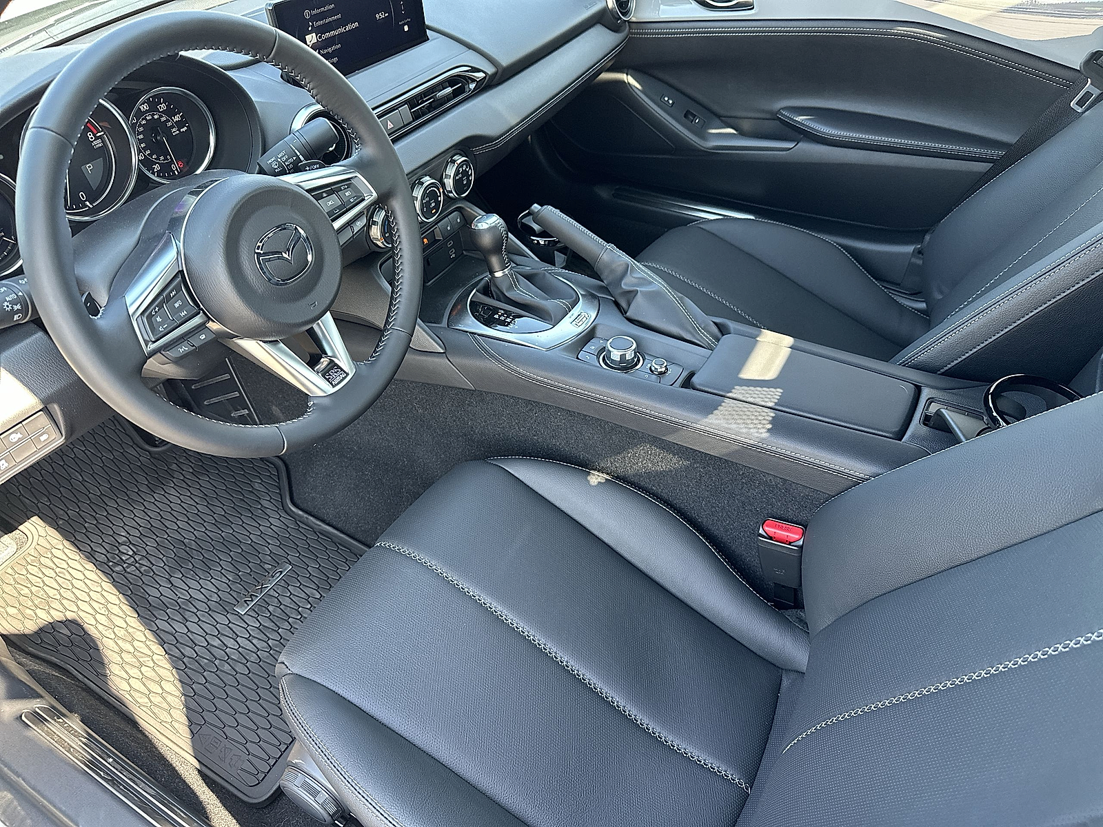 New 2024 Aero Gray Metallic Mazda Grand Touring image 12