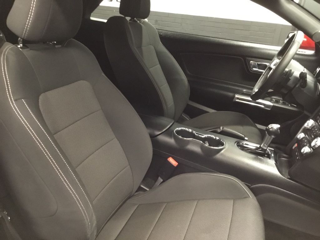 2016 Ford Mustang V6 Convertible photo 35