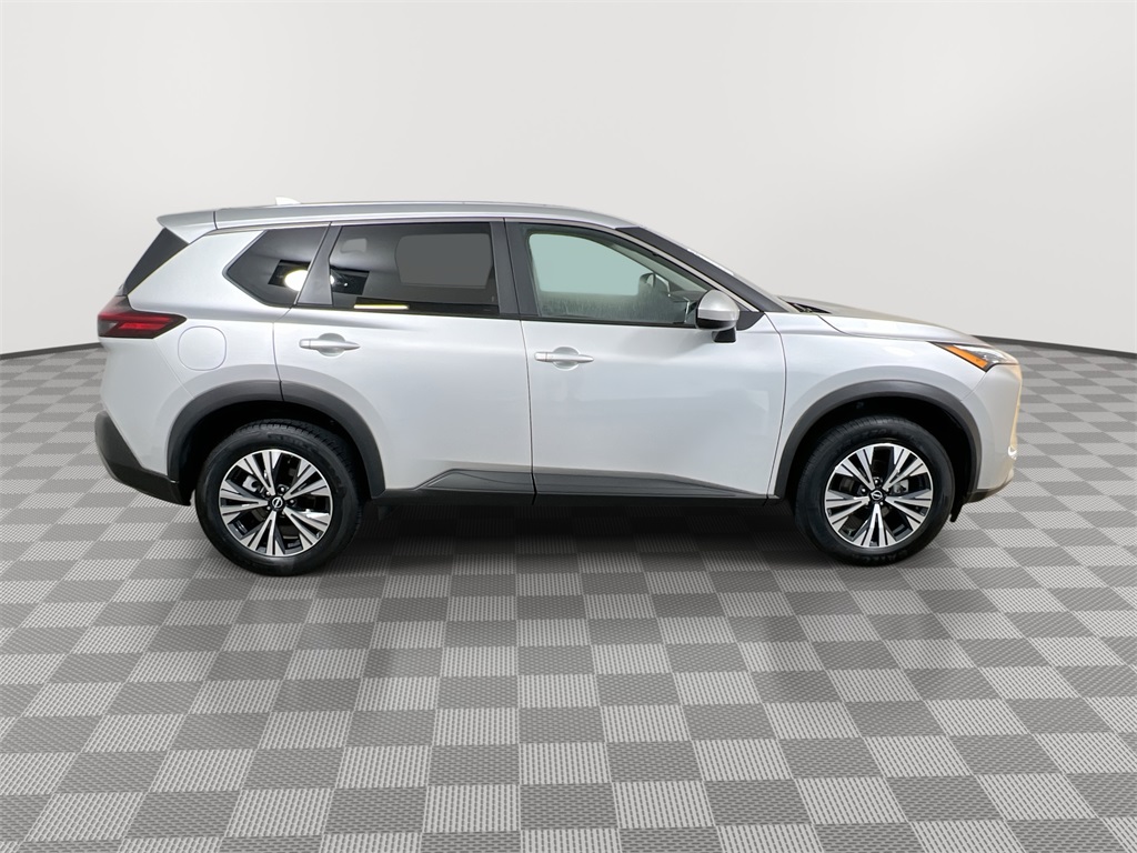 2023 Nissan Rogue SV photo 5