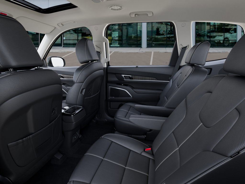 2025 Kia Telluride EX photo 15