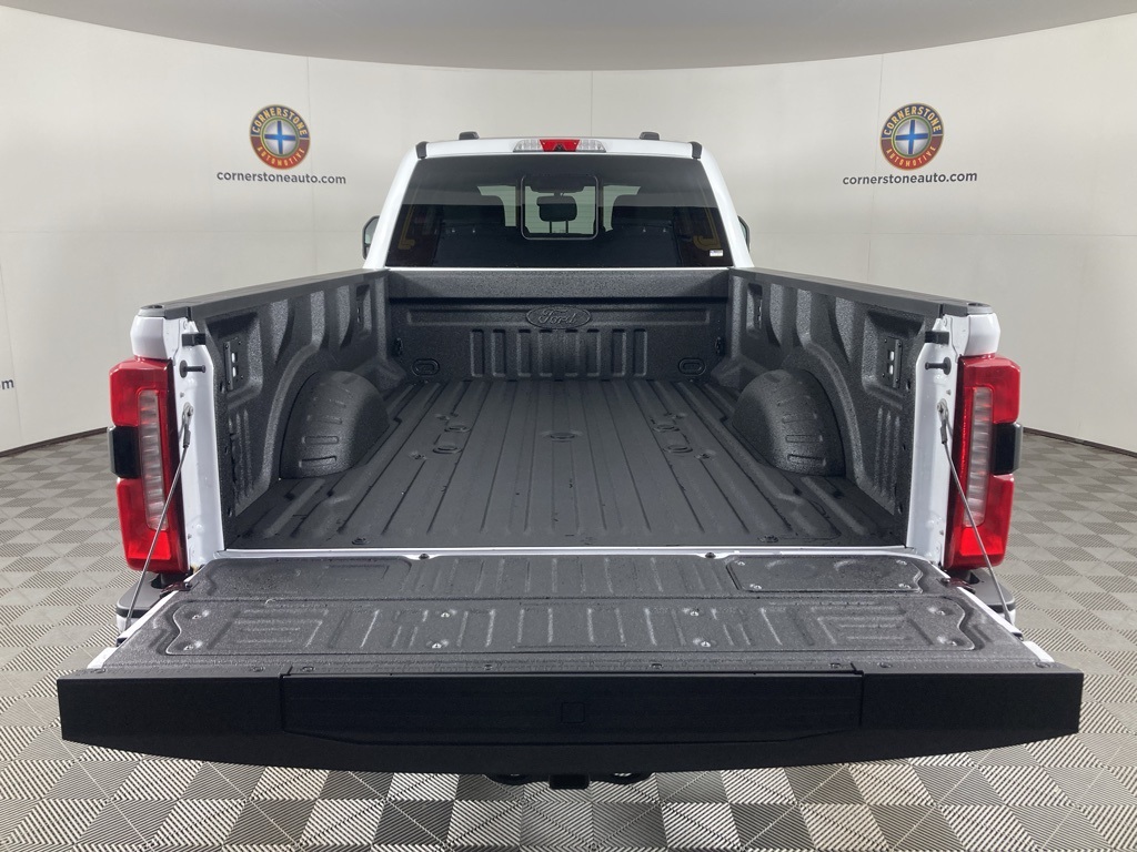 2025 Ford F-350 photo 7