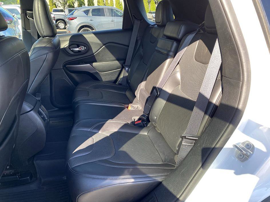 2019 Jeep Cherokee Limited photo 16