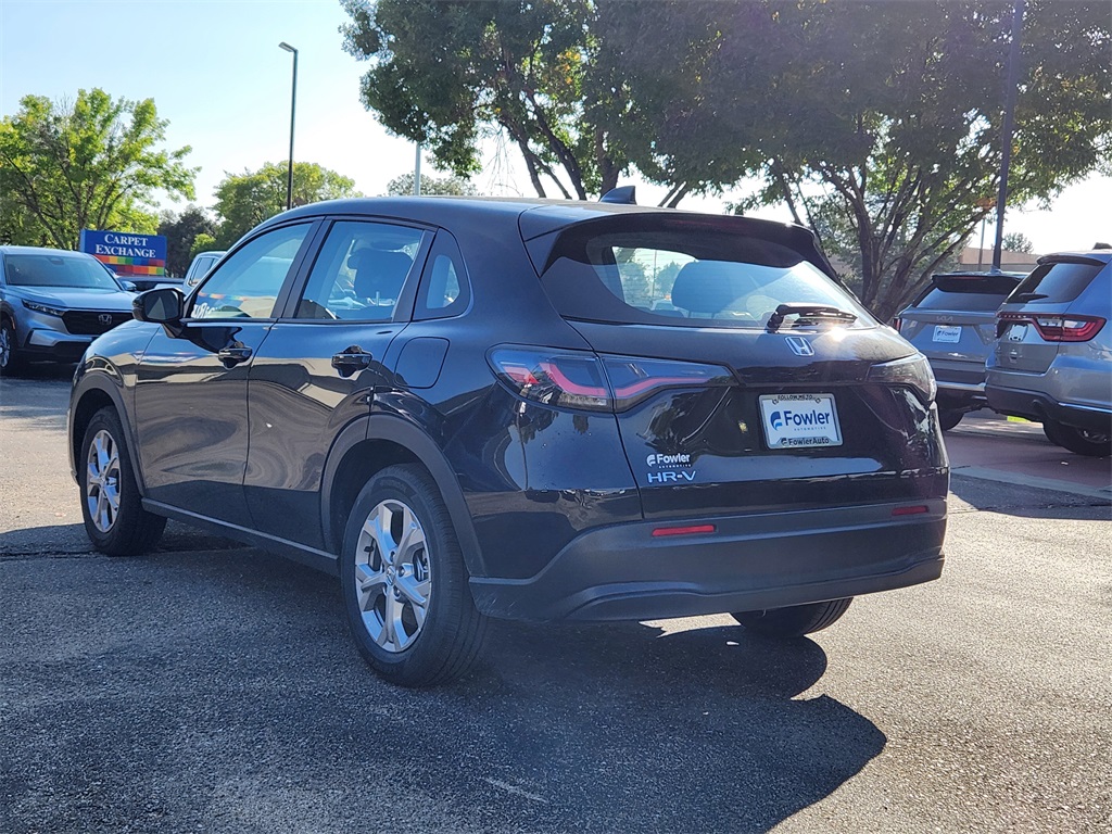 2025 Honda HR-V LX photo 3