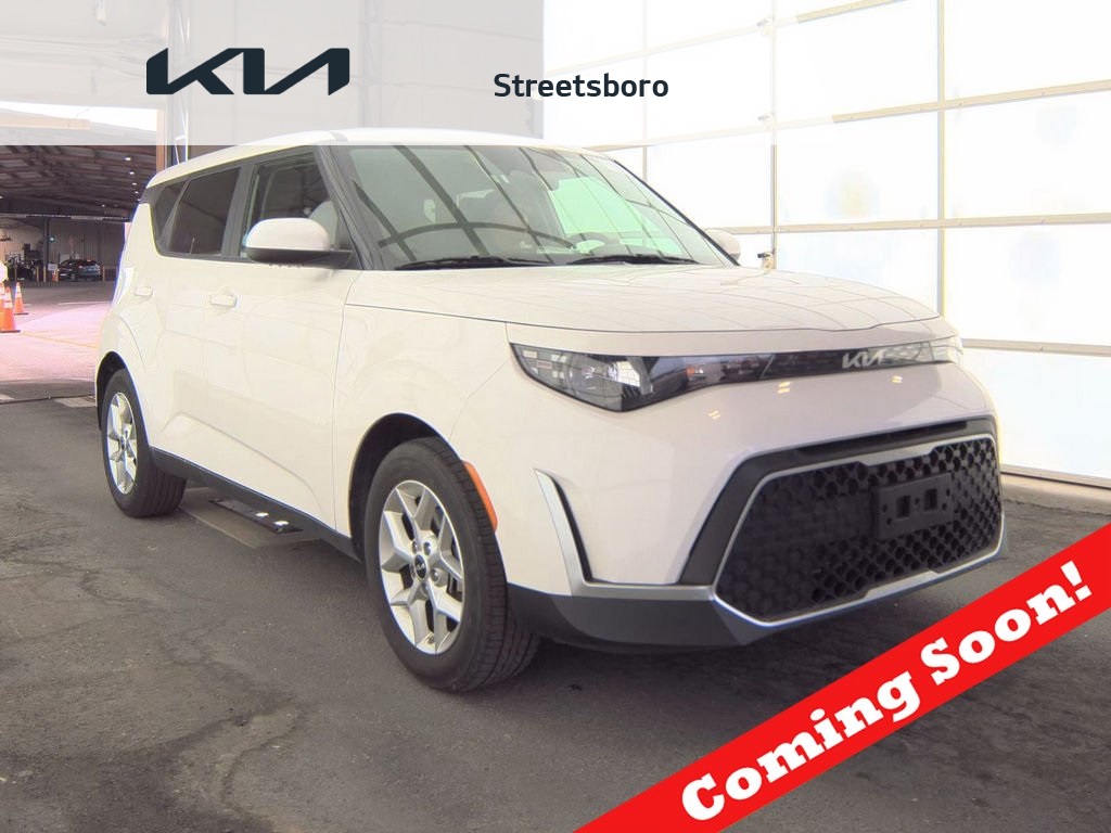 2024 Kia Soul LX's photo