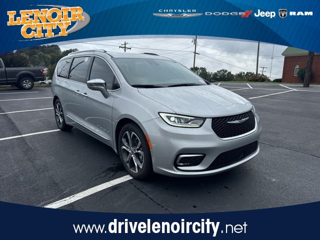 New 2024 Chrysler Pacifica Pinnacle Passenger Van in Lenoir City 