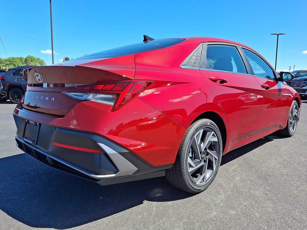 2025 Hyundai Elantra SEL Convenience photo 4