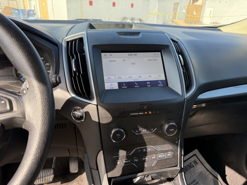 2020 Ford Edge SE photo 17