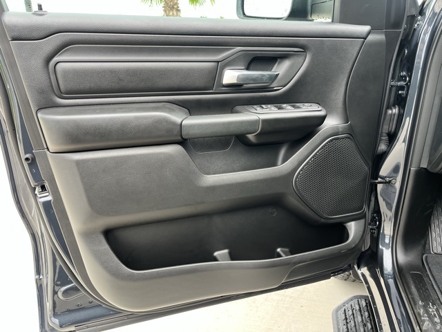 2025 Ram 1500 Tradesman photo 14