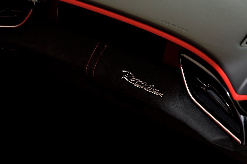 2025 Ferrari Roma Spider photo 27