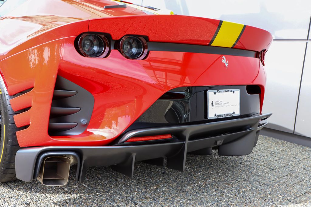2023 Ferrari 812 Competizione photo 57