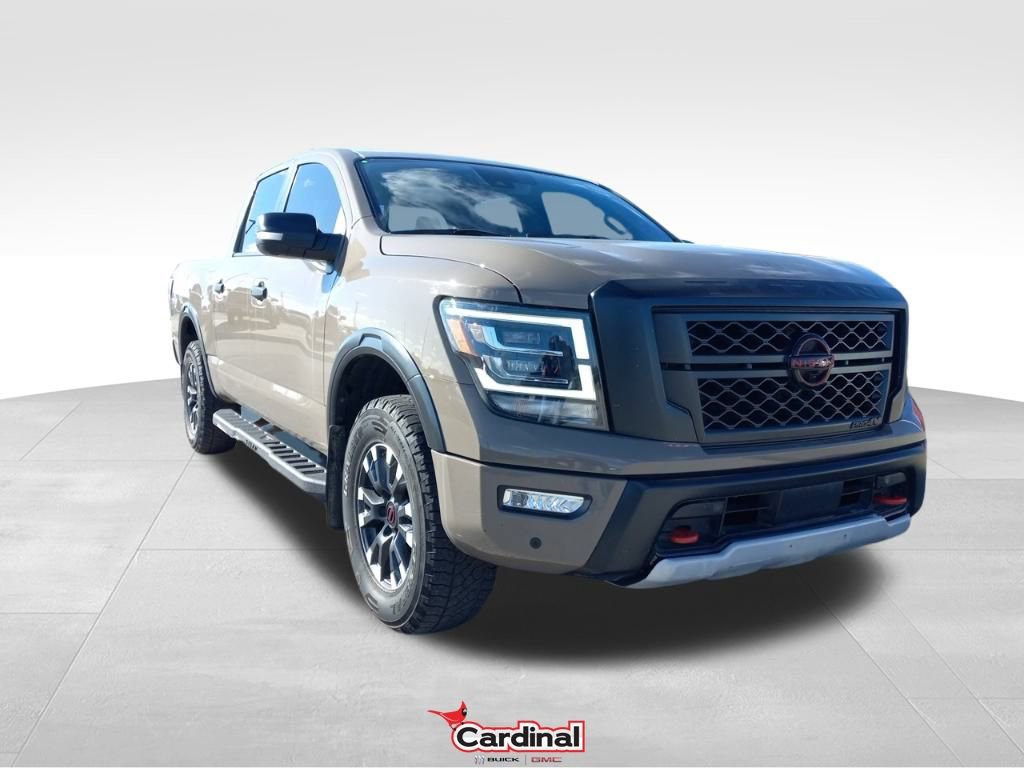 2023 Nissan Titan PRO-4X's photo