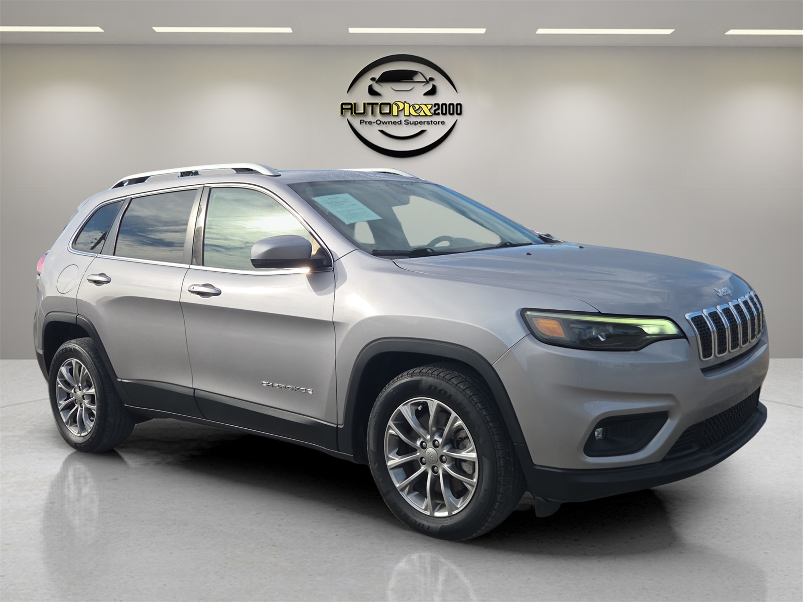 2019 Jeep Cherokee Latitude Plus's photo