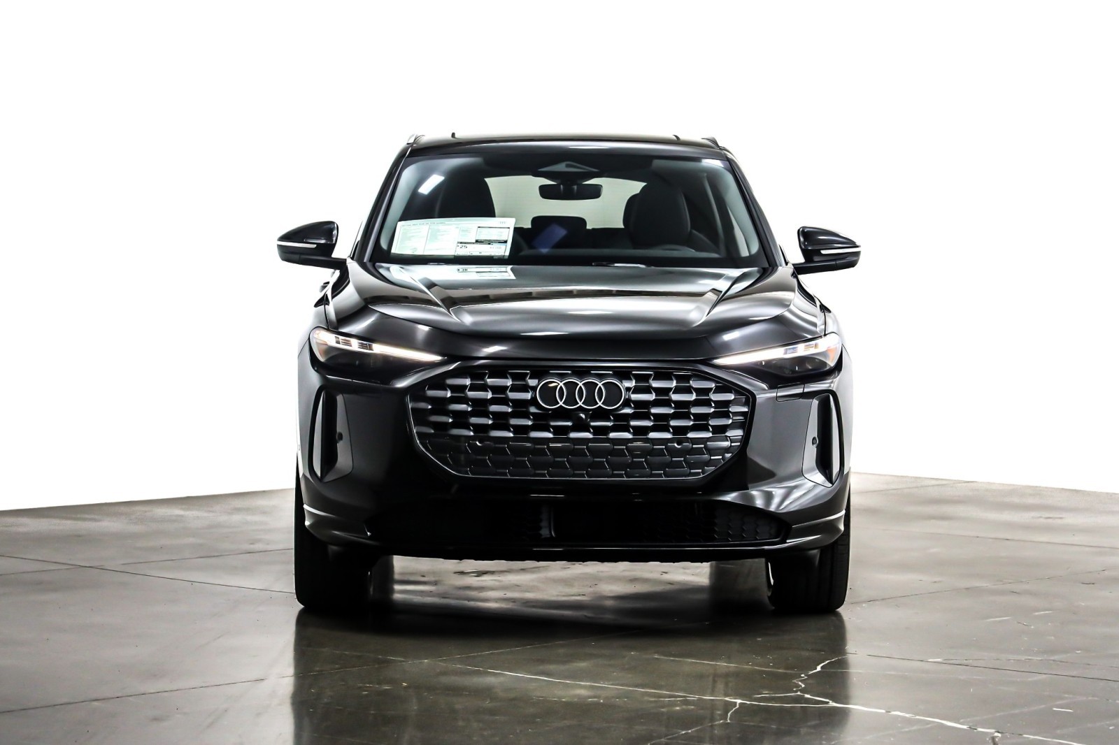 2025 Audi Q5 Premium Plus TFSI photo 2