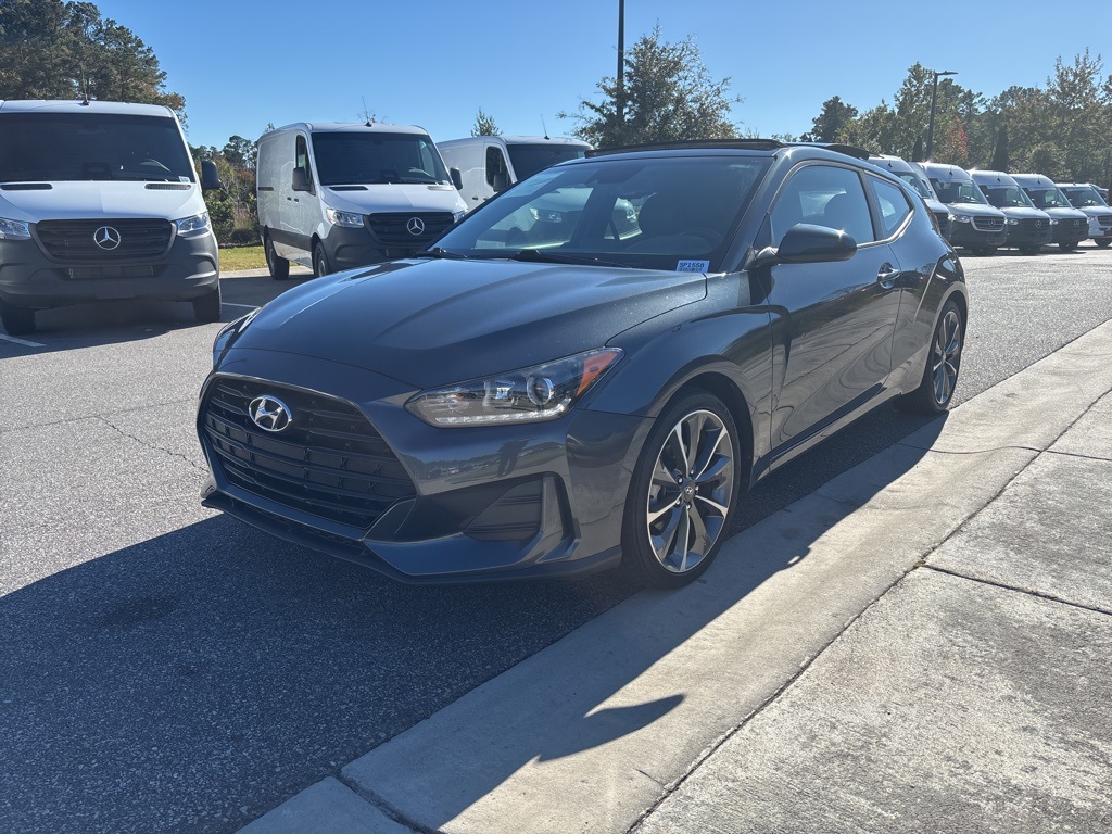 2020 Hyundai Veloster 2.0L Premium photo 3