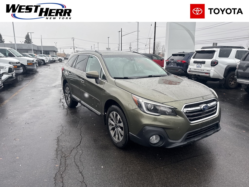 2019 Subaru Outback Touring's photo