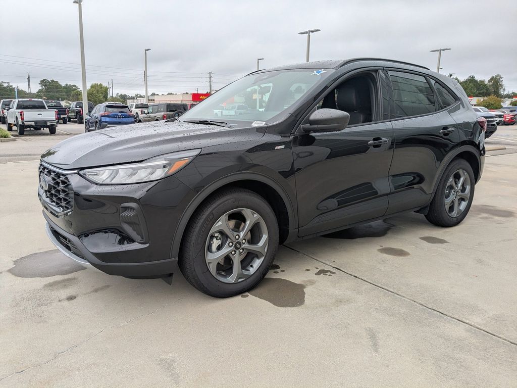 2025 Ford Escape Hybrid ST-Line photo 3