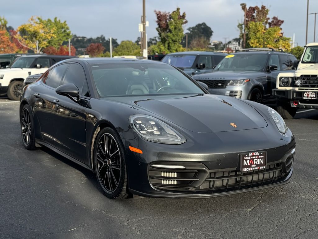2021 Porsche Panamera Base photo 3