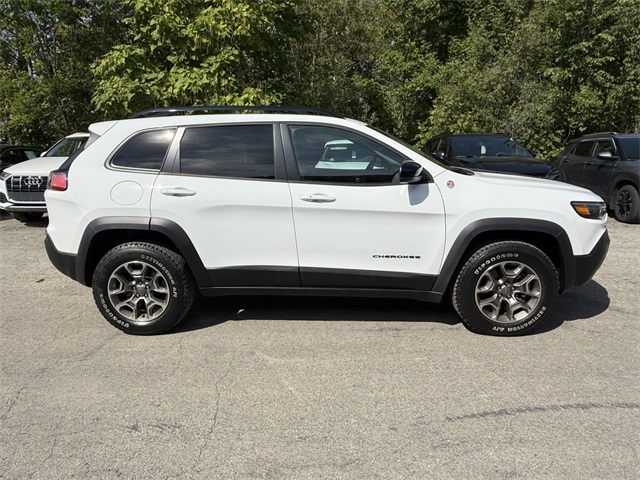 2022 Jeep Cherokee Trailhawk photo 4