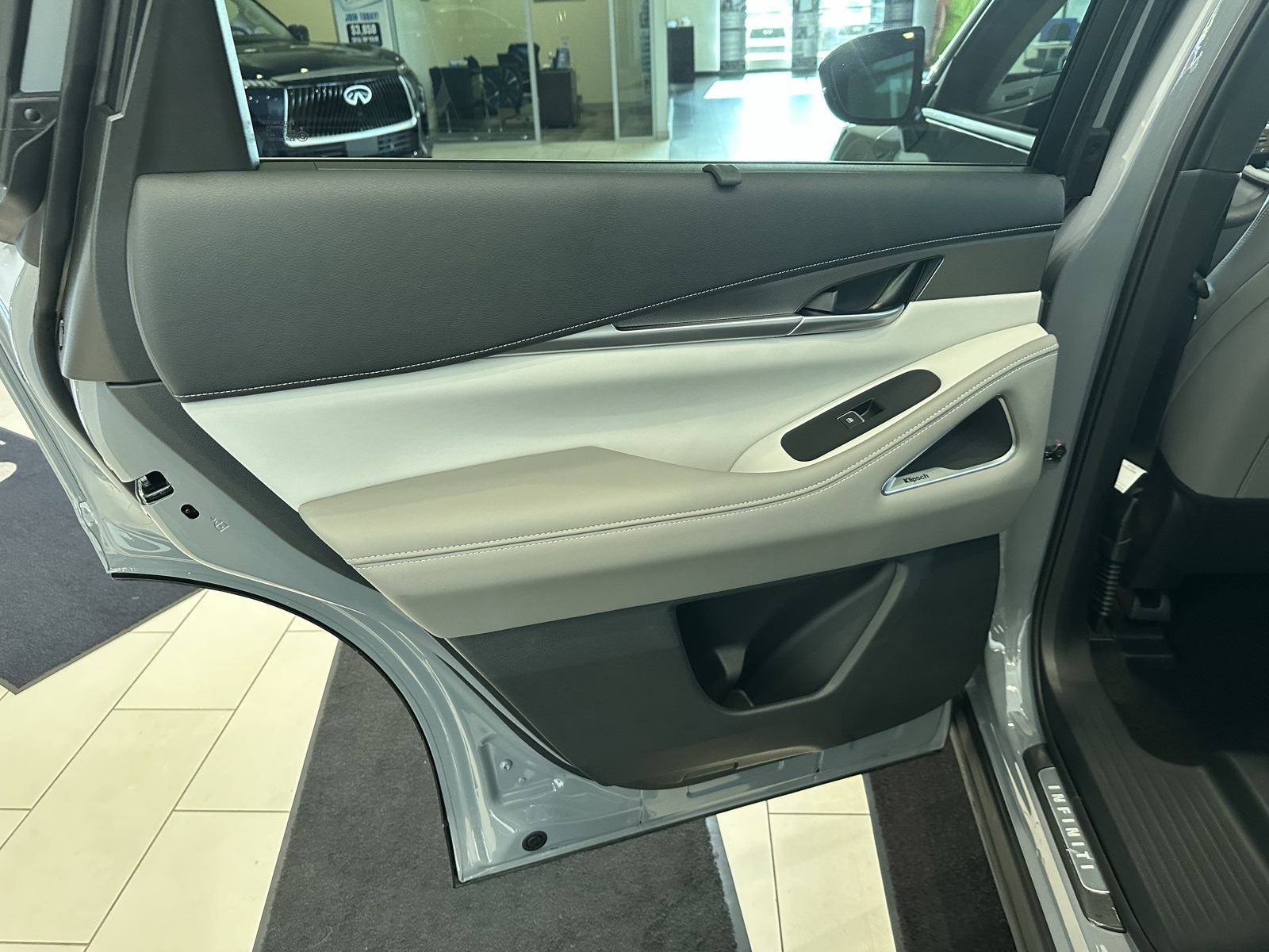 2026 Infiniti QX60 Luxe photo 23