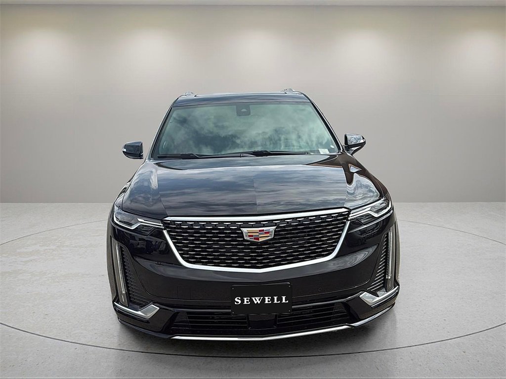 2025 Cadillac XT6 Premium Luxury photo 8