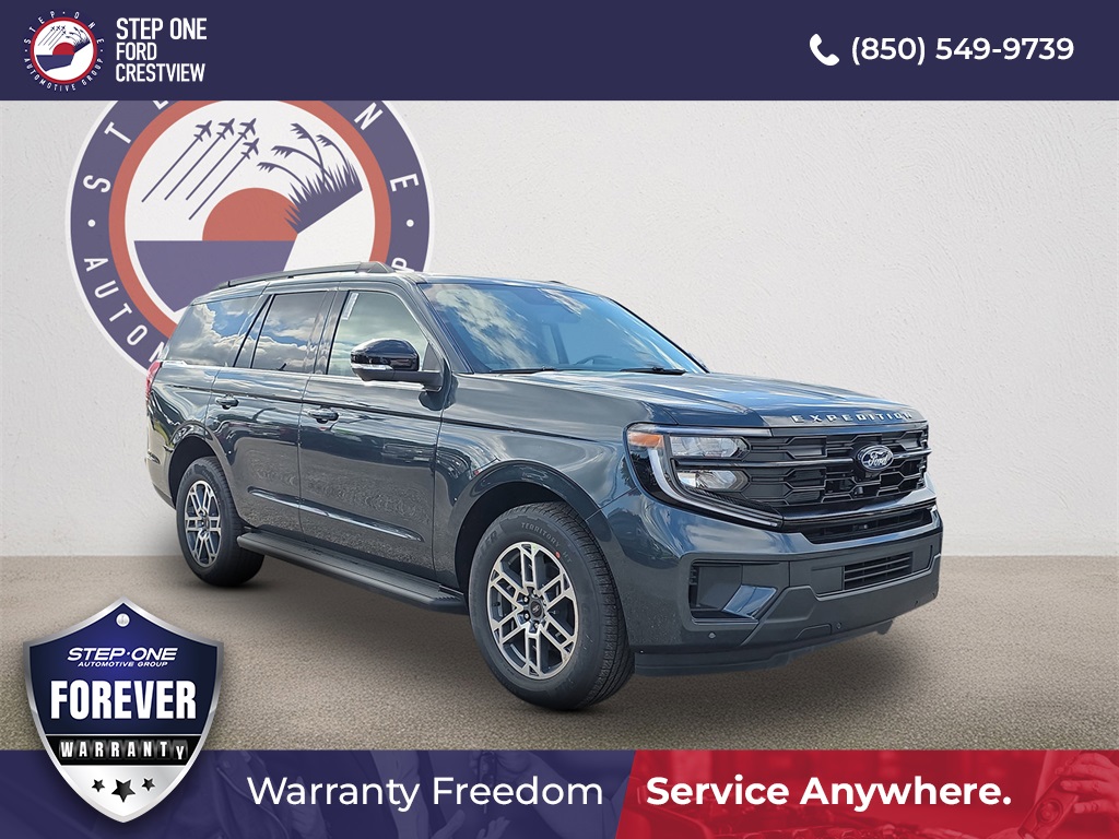 2025 Ford Expedition Active's photo