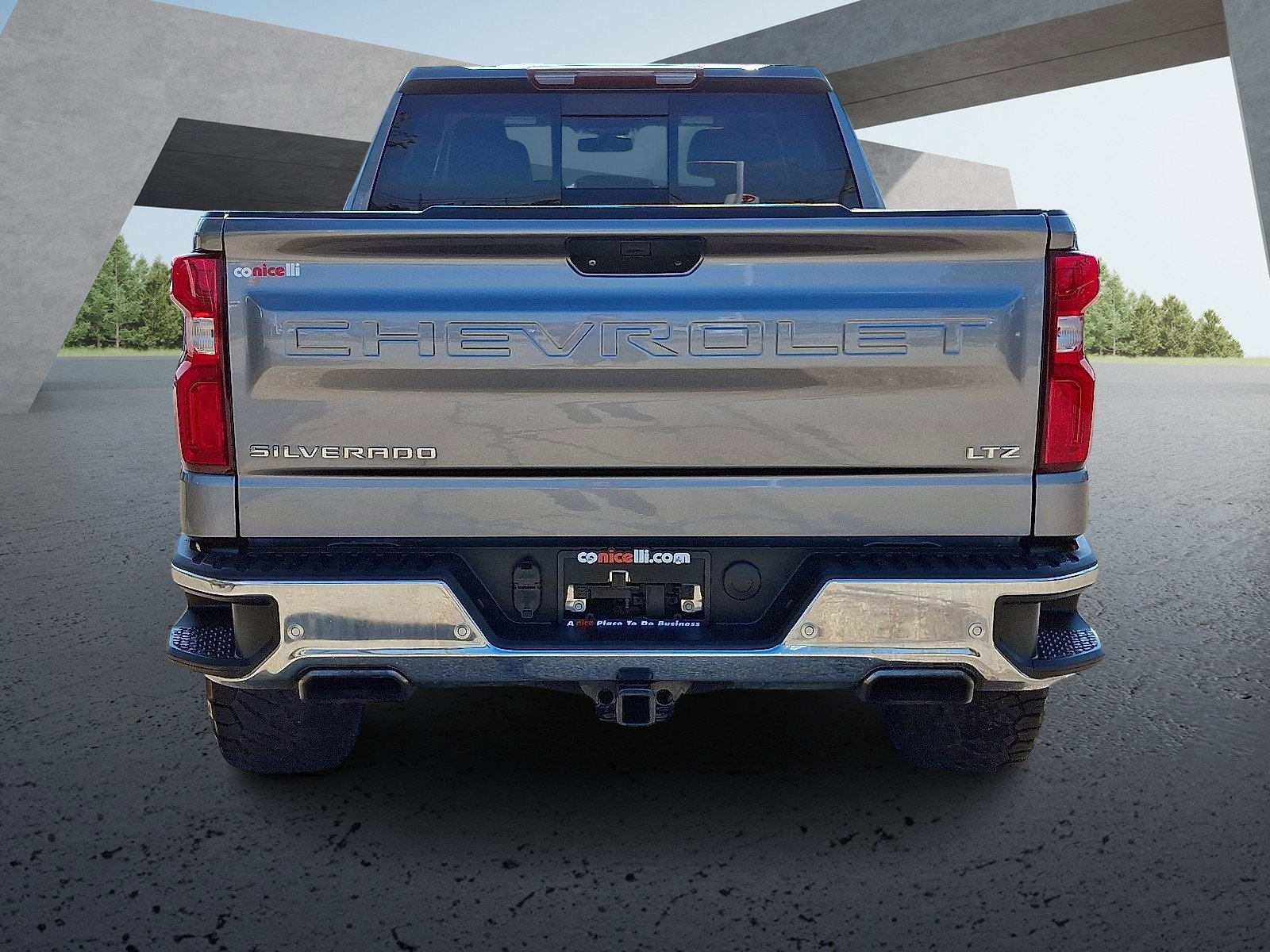 2020 Chevrolet Silverado 1500 LTZ photo 3
