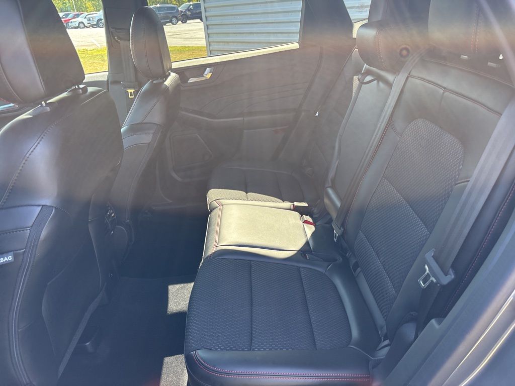 2023 Ford Escape ST-Line Elite photo 24