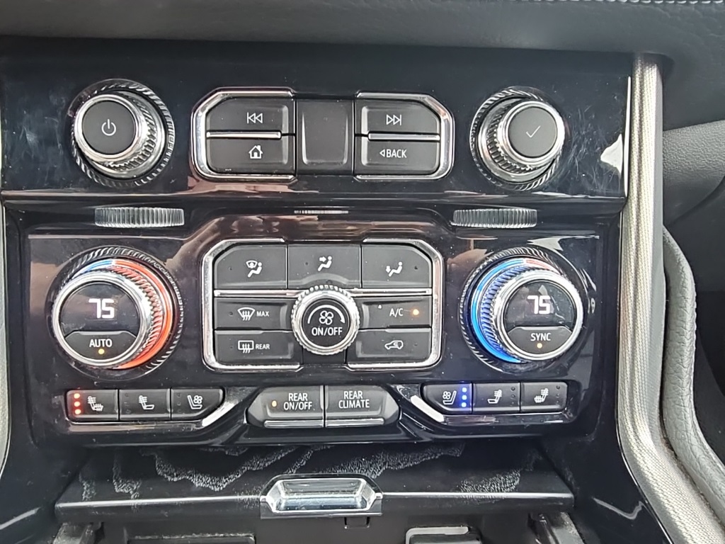 2023 Gmc Yukon Denali photo 3