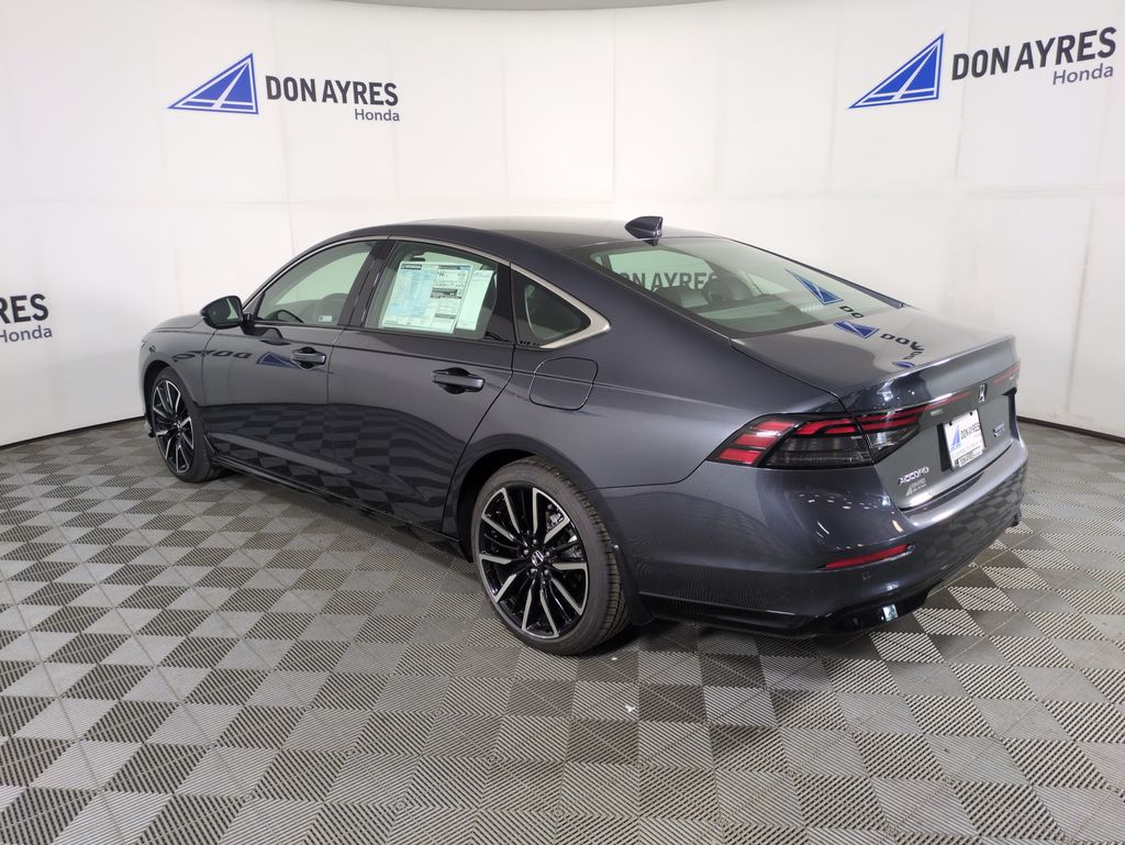 2025 Honda Accord Hybrid Touring photo 3
