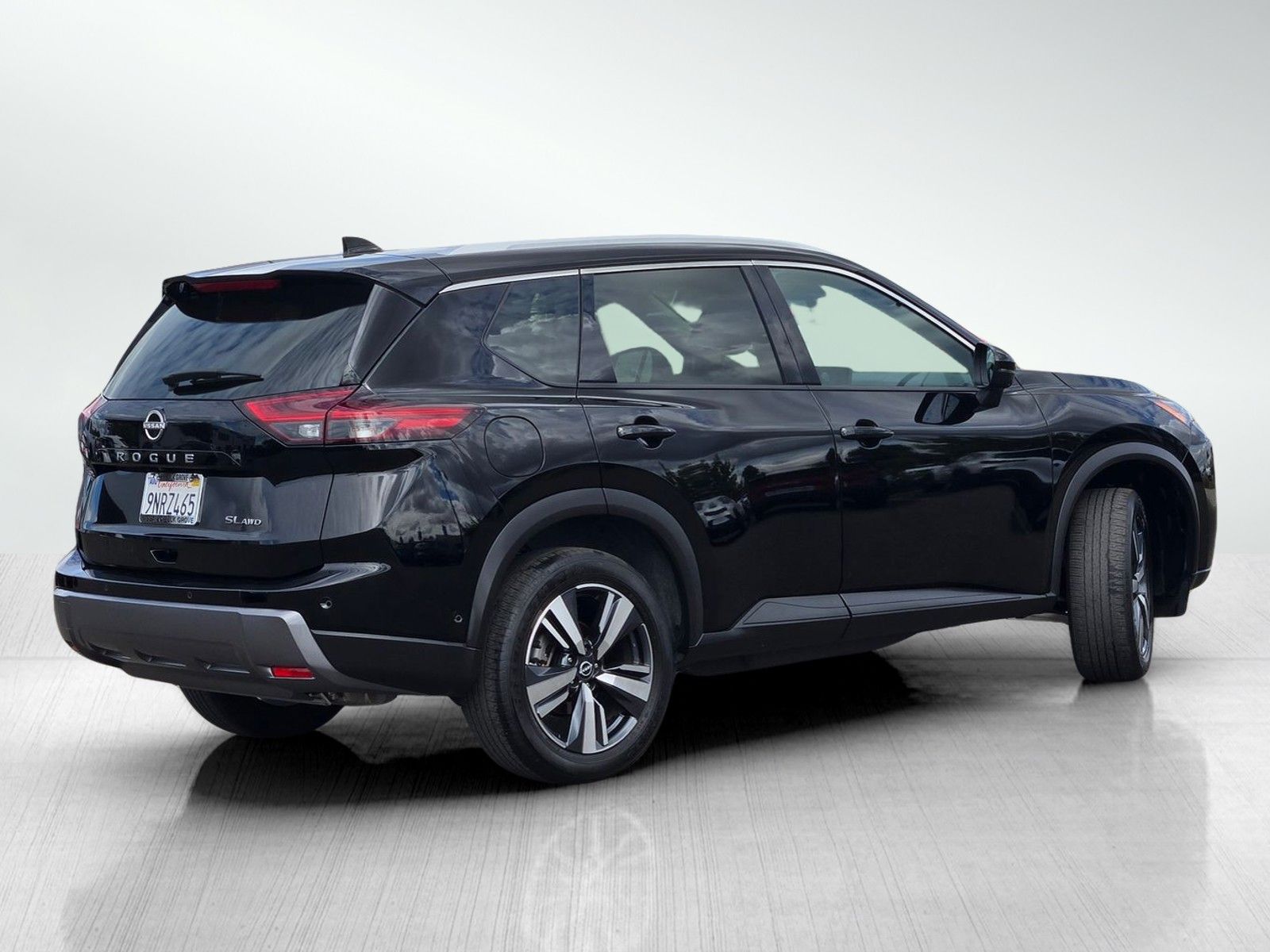 2024 Nissan Rogue SL photo 4