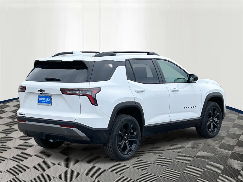 2026 Chevrolet Equinox LT photo 4