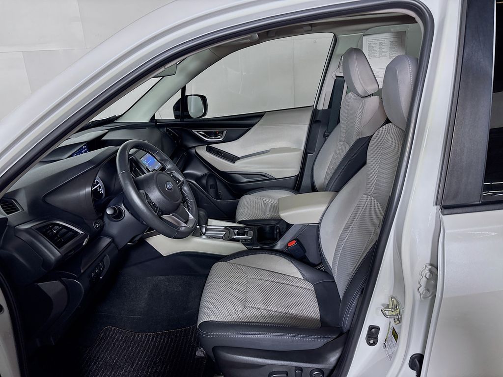 2021 Subaru Forester Premium photo 11