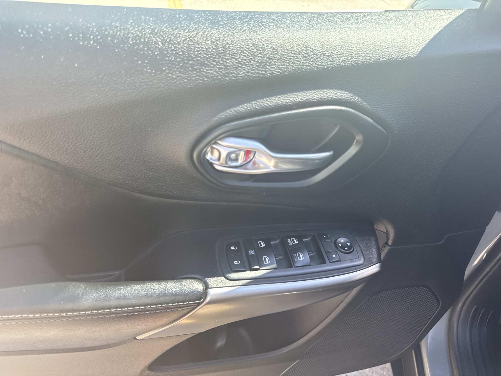 2020 Jeep Cherokee Latitude photo 15