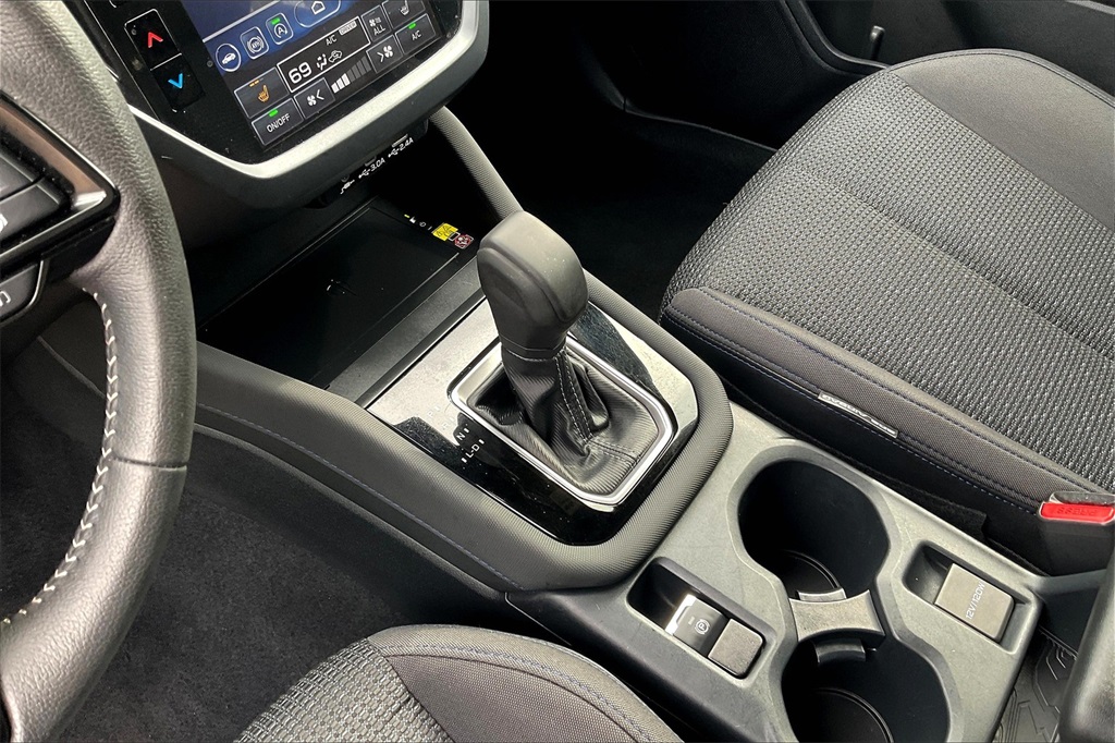 2025 Subaru Forester Premium photo 15