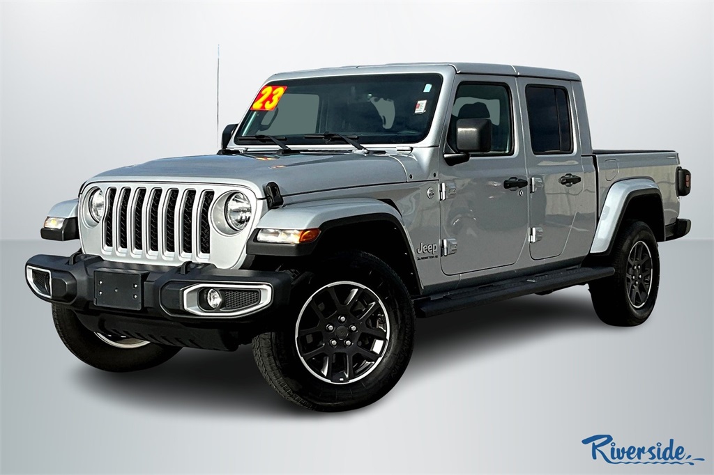 2023 Jeep Gladiator Overland photo 3